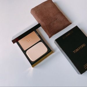 🚫SOLD🚫 Tom Ford Flawless Powder Foundation in Linen (2.5)